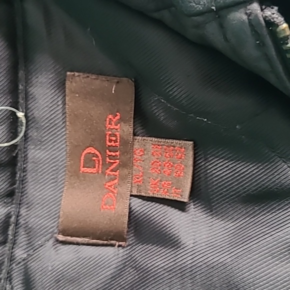 Danier leather coat - Picture 12 of 12